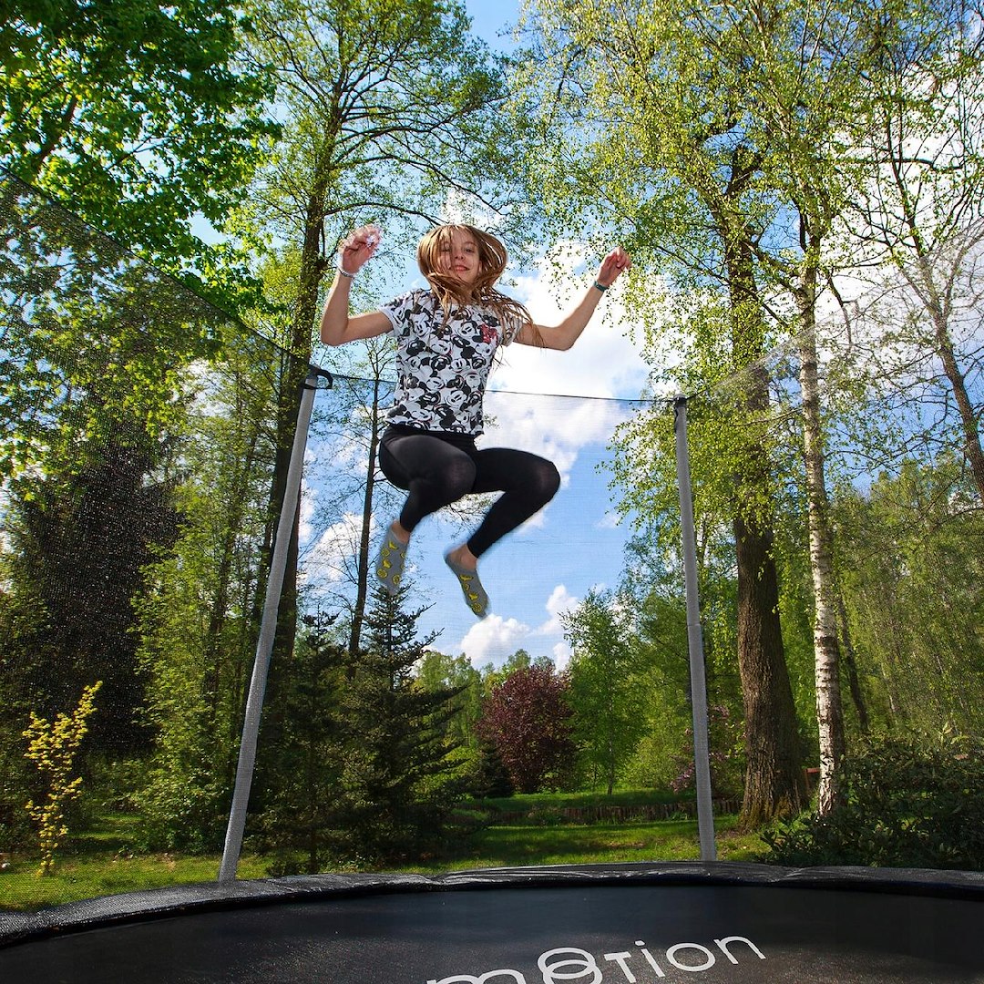 Trampolina 8ft Z Drabinką Siatka Wewnętrzna Kolor - CZARNY